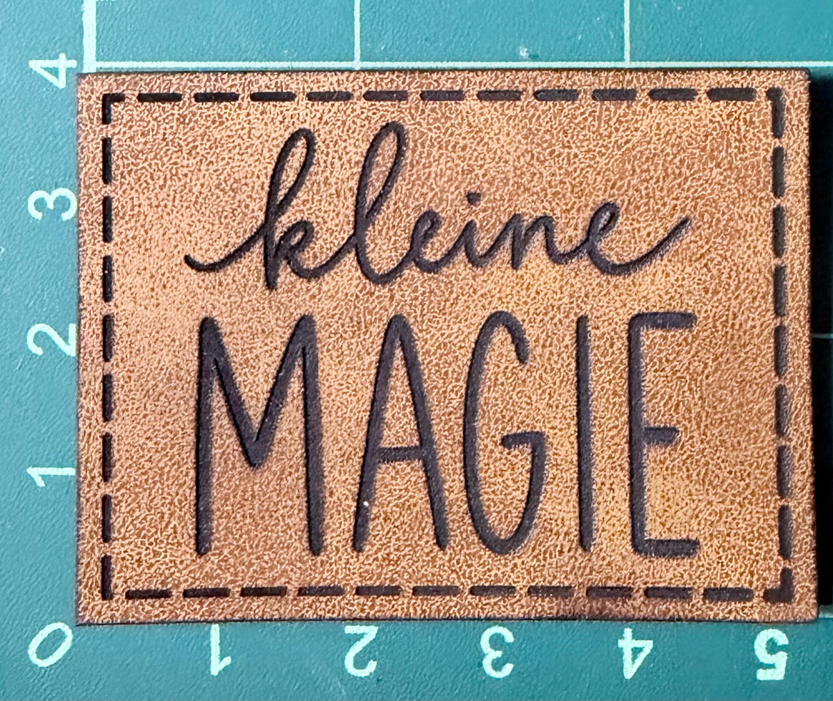 Kunstleder-Patch „kleine Magie“ – zum Aufnähen