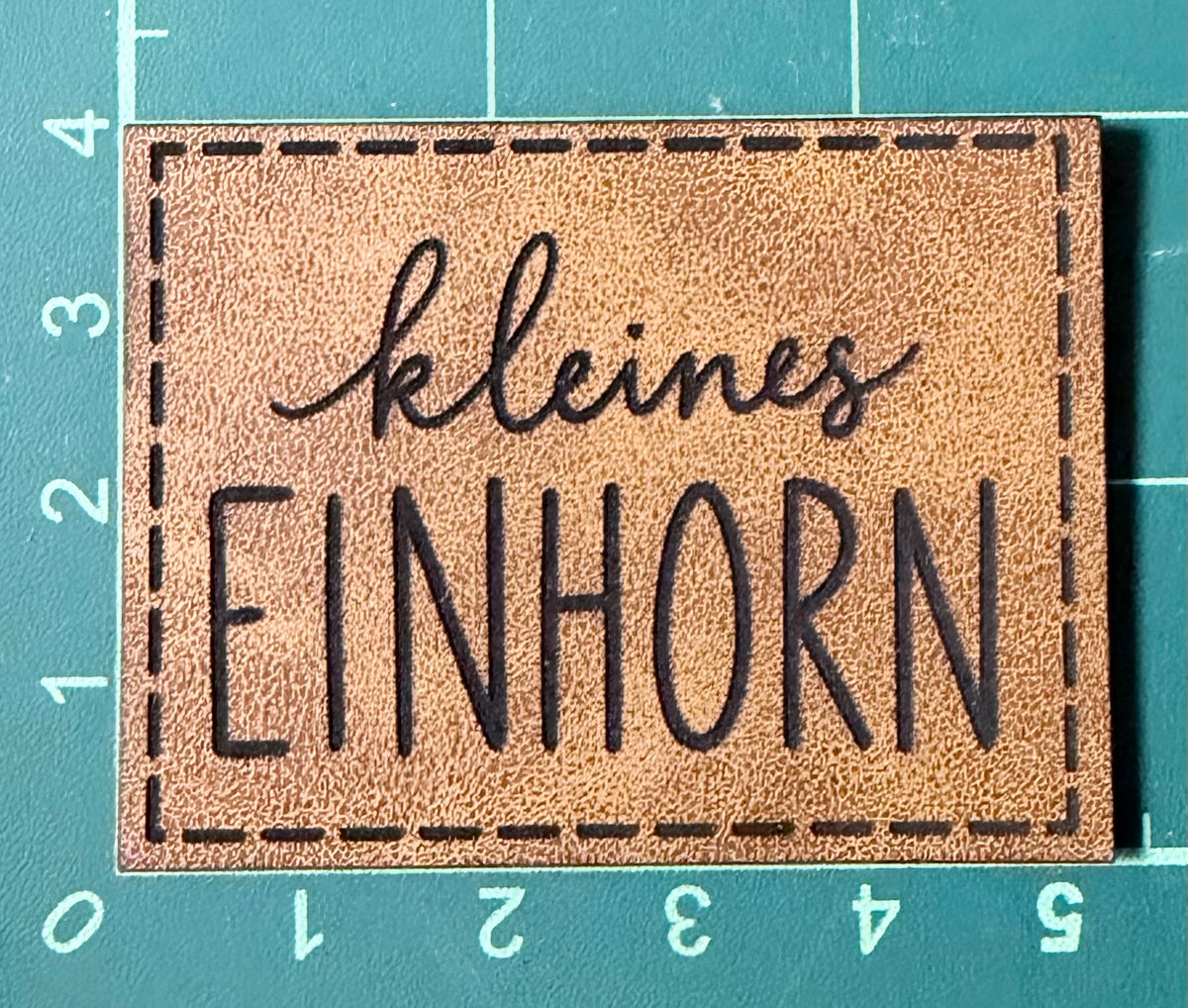 Kunstleder-Patch „kleines Einhorn“– zum Aufnähen
