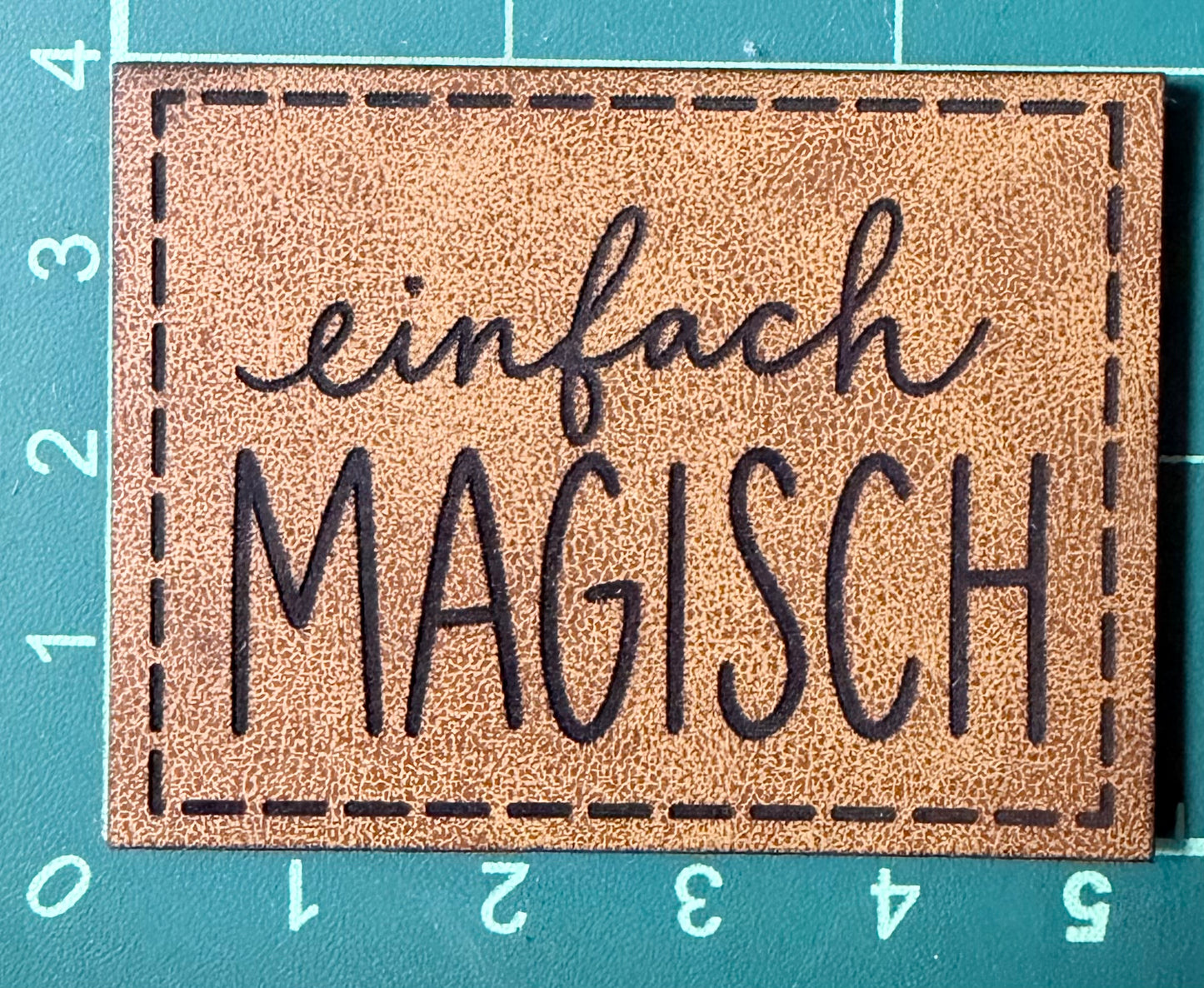Kunstleder-Patch „einfach Magisch“ – zum Aufnähen