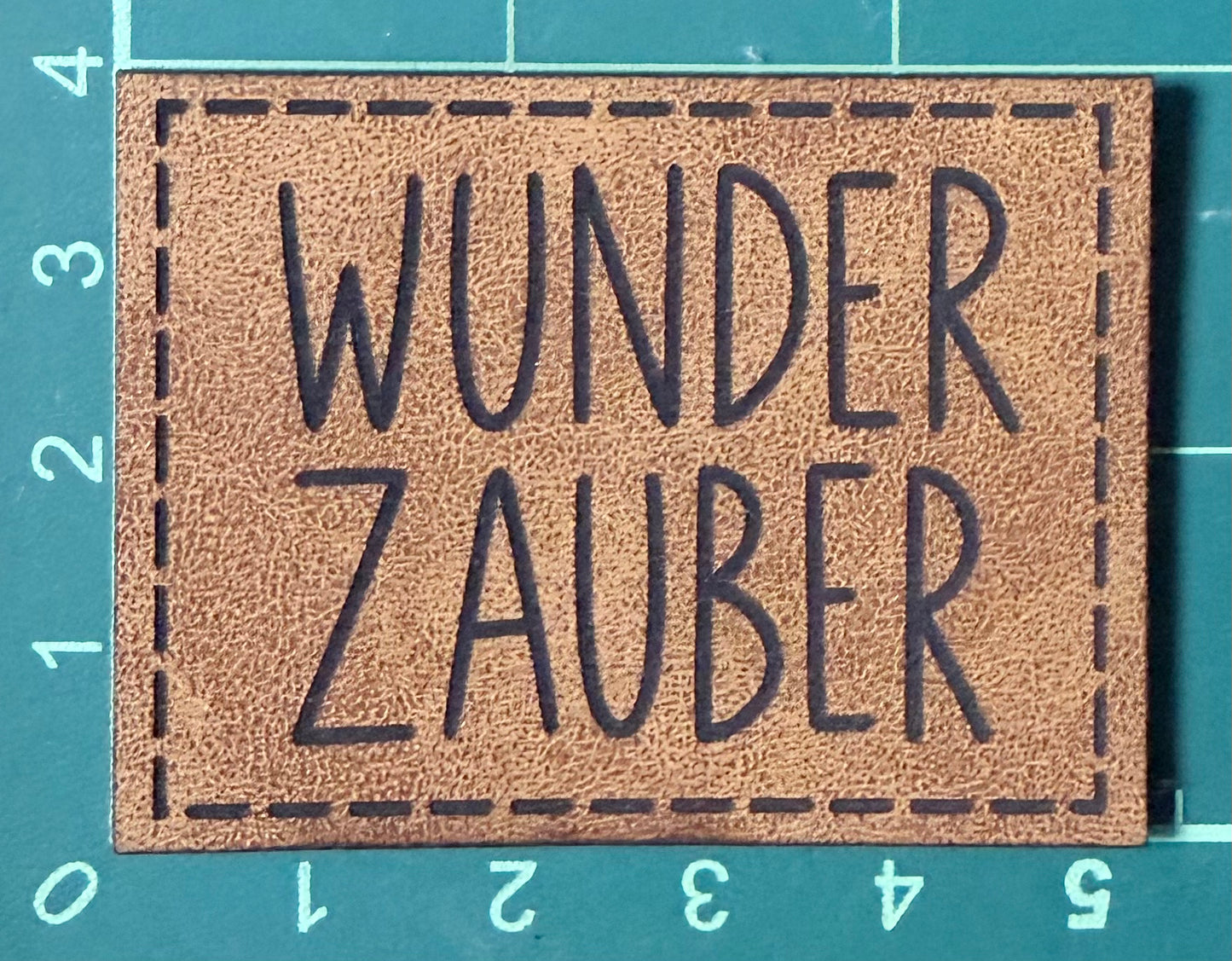 Kunstleder-Patch „WUNDER ZAUBER“ – zum Aufnähen